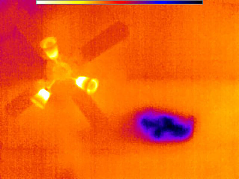 FLIR Thermal Image No Insulation Ceiling