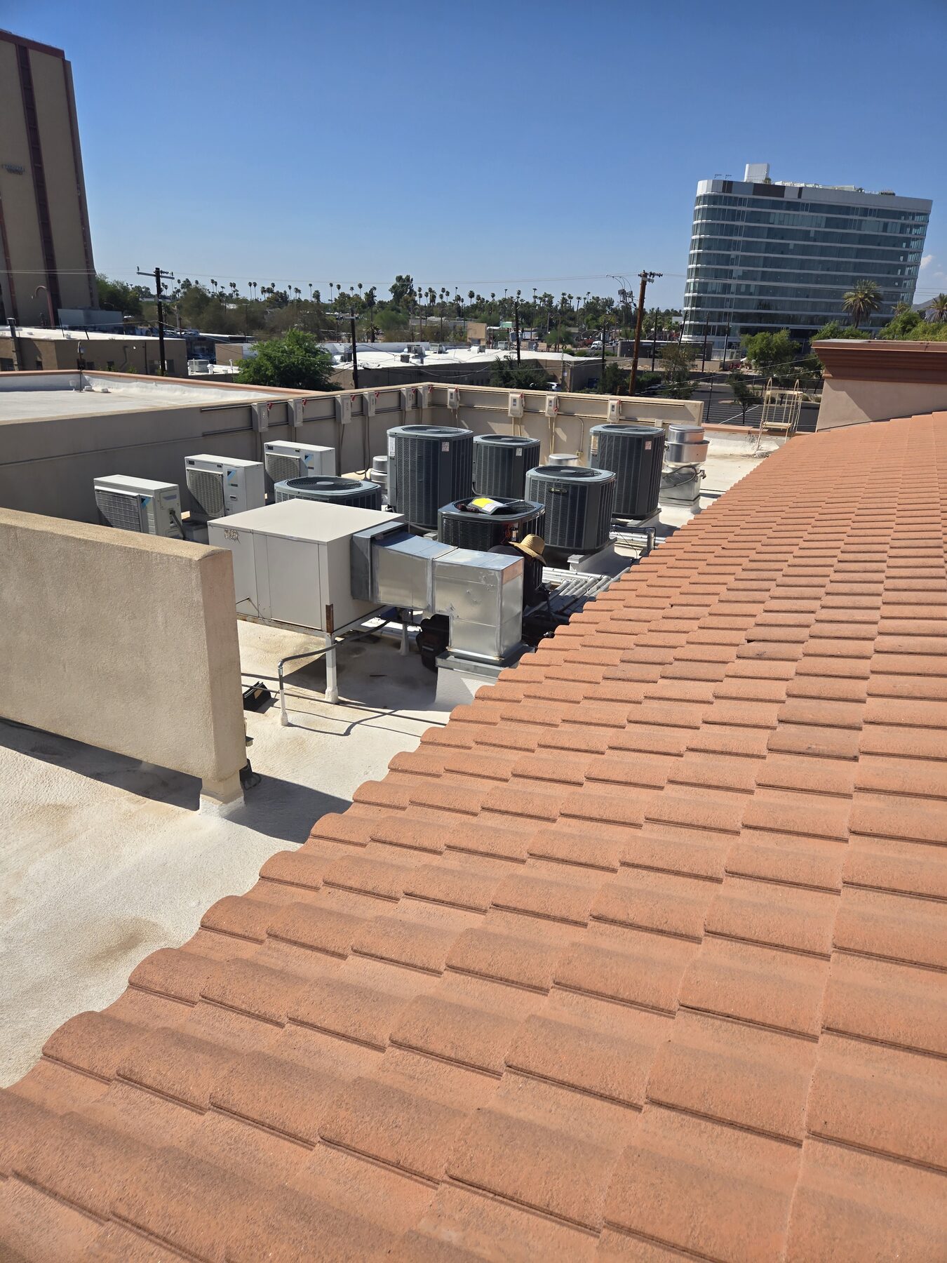 Rooftop HVAC unit for Phoenix commercial service